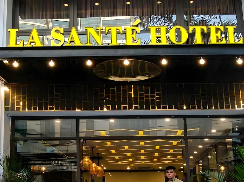 Review khách sạn 4 sao La Santé Hotel & Spa